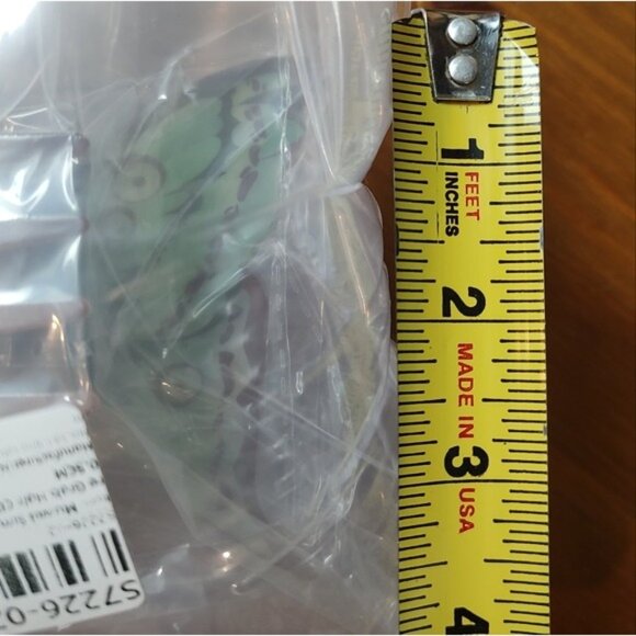 Luna Moth Acrylic Claw Hair Clip - Picture 2 of 4